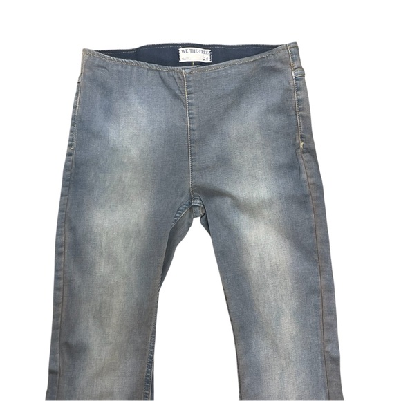 We The Free Pull On Flare Jeans Size 28 Blue Brown Hue Free People - Picture 2 of 7